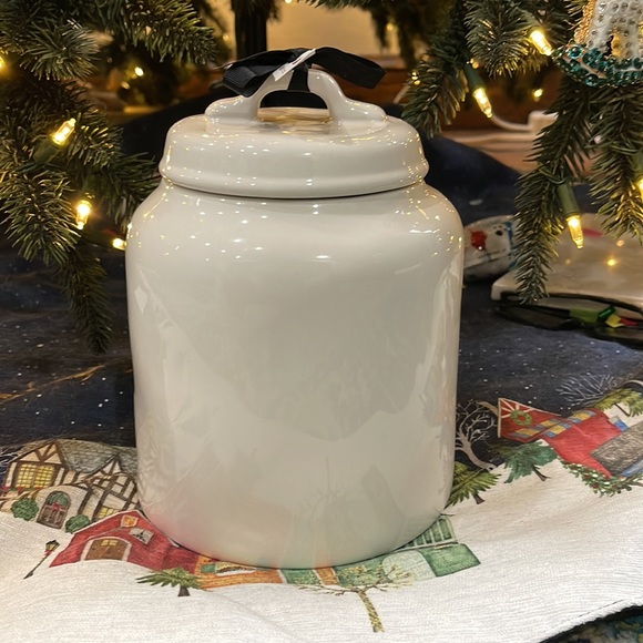 NWT Hard to Find - Rae Dunn Tom & Jerry Collection “BESTIES FOREVER”  Canister - Picture 2 of 9